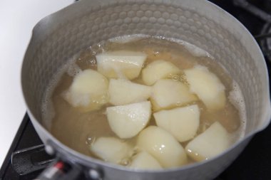 Haşlanmış patates nasıl yapılır?