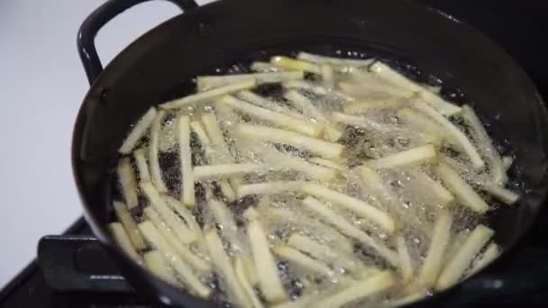 Comment Faire Frire Les Patates Douces — Video