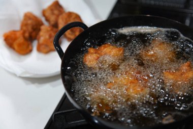 Kızarmış tavuk nasıl pişirilir?