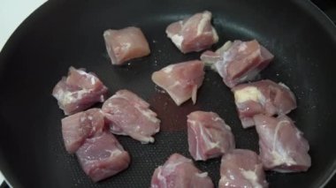 Tavuk budu nasıl kızartılır?