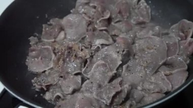 Domuz diliyle nasıl ızgara yapılır?