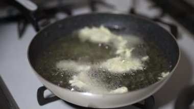 Kızarmış tarana tomurcukları tempura