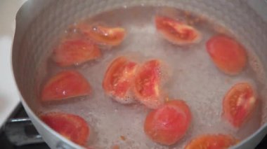 Domates nasıl kaynatılır?