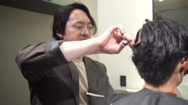 erkek Kuaför kesim saç