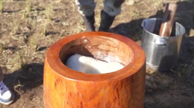 Mochi 'ye vurmanın görüntüsü