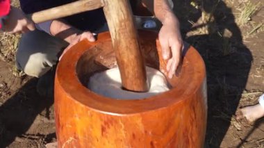 Mochi 'ye vurmanın görüntüsü