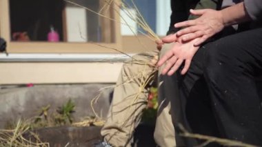 Japon Shimenawa 'sını nasıl yapacağının resmi