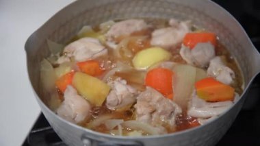 Tavuk ve patates nasıl yapılır?