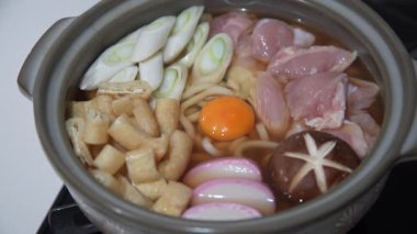 Japon nabeyaki udonu nasıl yapılır?