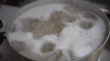 Konnyaku 'nun nasıl oluştuğunun resmi