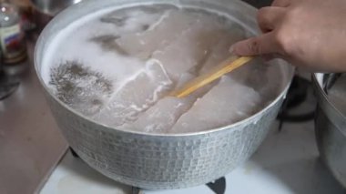 Konnyaku 'nun nasıl oluştuğunun resmi