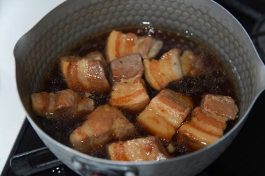 Pişmiş domuz nasıl yapılır?