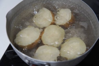 Haşlanmış patates resmi