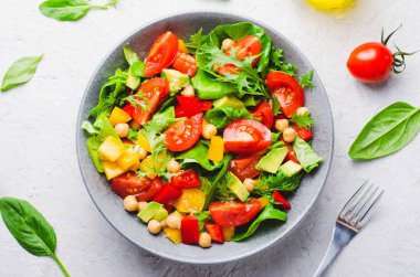 Vegetable Salad, Vegetarian Salad with Chickpeas, Avocado, Bell Pepper, Spinach, Cherry Tomatoes in a Bowl, Healthy Eating