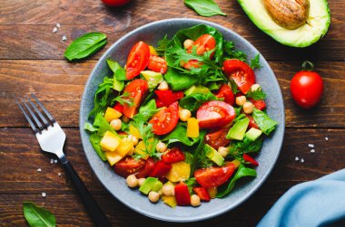 Vegetable Salad, Vegetarian Salad with Chickpeas, Avocado, Bell Pepper, Spinach, Cherry Tomatoes in a Bowl, Healthy Eating