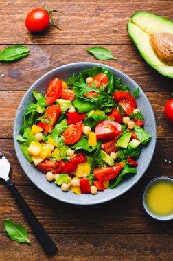 Vegetable Salad, Vegetarian Salad with Chickpeas, Avocado, Bell Pepper, Spinach, Cherry Tomatoes in a Bowl, Healthy Eating