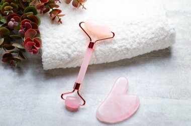 Rose Quartz Roller and Gua Sha Tool, Facial Lifting Scraping Massage Treatment