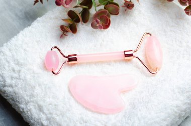Rose Quartz Roller and Gua Sha Tool, Facial Lifting Scraping Massage Treatment