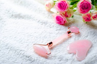 Rose Quartz Roller and Gua Sha Tool, Facial Lifting Scraping Massage Treatment
