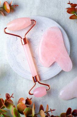 Rose Quartz Roller and Gua Sha Tool, Facial Lifting Scraping Massage Treatment