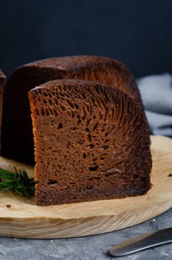 Baba Neagra, Kara Baba, Geleneksel Moldova Tatlısı, Asya 'da bal peteği keki olarak da bilinir.