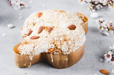 Kolombiya, İtalyan Paskalya Güvercini Pastası Parlak Arkaplan, Geleneksel Bahar Ekmeği