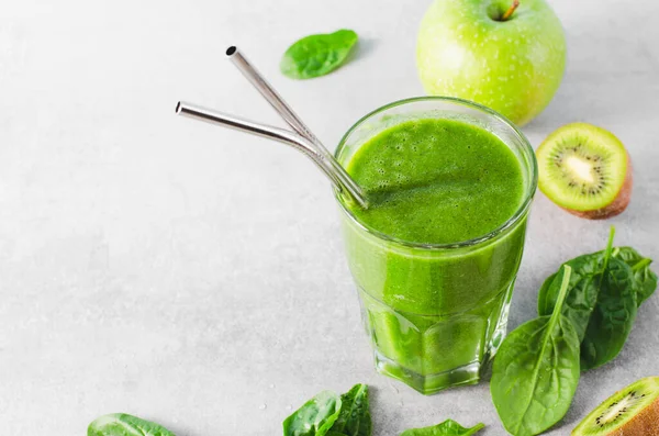 Zöld Smoothie Frissítő Spenót Kiwi Almaital Egészséges Élelmiszer Méregtelenítő Vegán — Stock Fotó