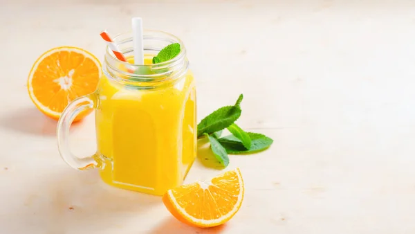 Orange Smoothie Jar Vitamin Drink Refresh Cocktail Сайті Bright Background — стокове фото