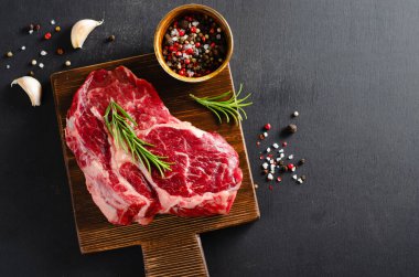 Çiğ Biftek Organik Et, Karanlık Arkaplan, Biftek Biftek