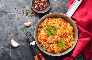 Et ve sebzeli haşlanmış lahana, Rahatlatıcı Yiyecek, Kabartma Lahana, Lezzetli Yemek