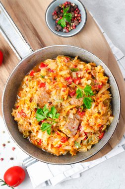 Et ve sebzeli haşlanmış lahana, Rahatlatıcı Yiyecek, Kabartma Lahana, Lezzetli Yemek