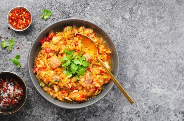 Et ve sebzeli haşlanmış lahana, Rahatlatıcı Yiyecek, Kabartma Lahana, Lezzetli Yemek