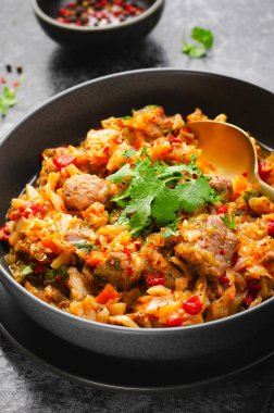 Et ve sebzeli haşlanmış lahana, Rahatlatıcı Yiyecek, Kabartma Lahana, Lezzetli Yemek