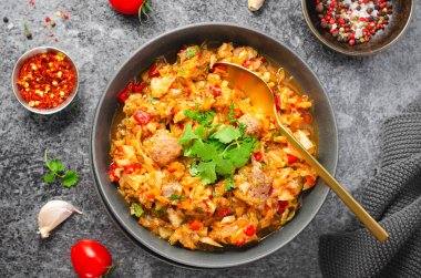 Et ve sebzeli haşlanmış lahana, Rahatlatıcı Yiyecek, Kabartma Lahana, Lezzetli Yemek