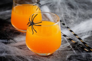 Cadılar Bayramı Kokteyli, Bayram İçkisi, Cadılar Bayramı Parti Dekorasyonu, Moktail