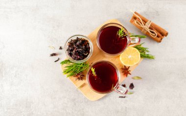 Bitkisel Çay, Hibiscus Bardakta Kırmızı Çay, Sonbahar veya Kış İçeceği