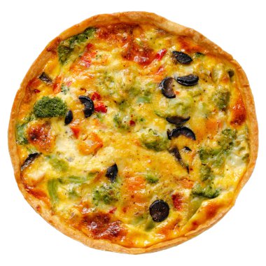 Sebzeli kiş, Ev Yapımı Açık Turta, Beyaz Arkaplanda Savory Tart İzole Edilmiş