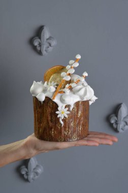 Paskalya Panettone, Tatlı Ekmek, Kulich Paskalya Pastası Kompozisyonu