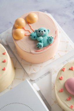 Pasta çeşitleri, Parlak Arkaplanda Farklı Bento Kekleri