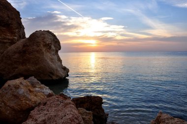 Kızıl Deniz 'de turuncu gün batımı, Mısır