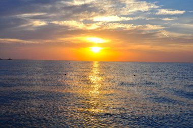 Kızıl Deniz 'de turuncu gün batımı, Mısır