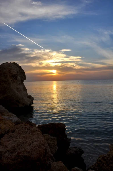 Kızıl Deniz 'de turuncu gün batımı, Mısır