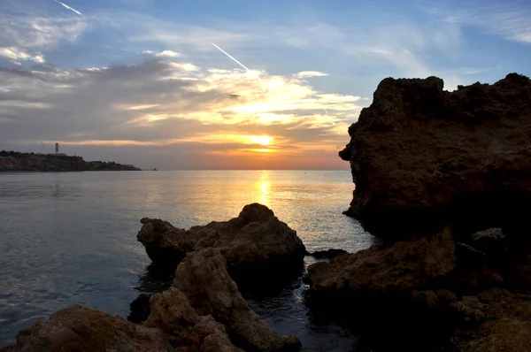 Kızıl Deniz 'de turuncu gün batımı, Mısır