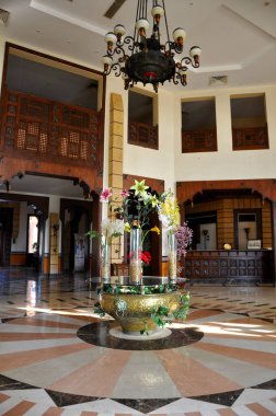 Mısırlı otelin renkli toprakları. Şeyh Sharm