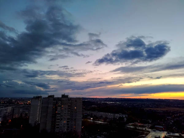 Katlı Bir Binanın Yüksekliğinden Kuzey Saltovka Nın Akşam Manzarası — Stok fotoğraf