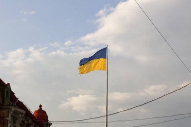 Avrupa ve Ukrayna 'nın en yüksek bayrak direği. Kharkov bayrak direği