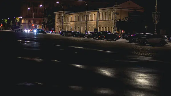 Yağmurdan sonra Harkov 'un Akşam Şehir Merkezi