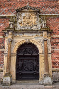 Frederiksborg Kalesi, Danimarka 'nın Hillerod kentindeki Danimarka krallarının merkezi.