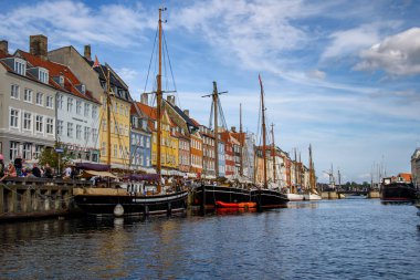 Nyhavn Limanı 'ndaki kanal. Kopenhag, Danimarka