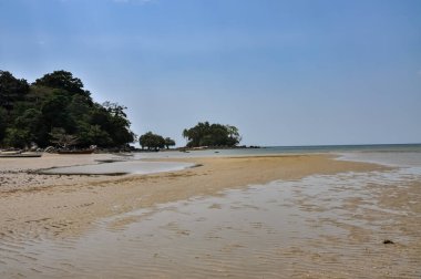 Phuket adasında okyanus kıyısı